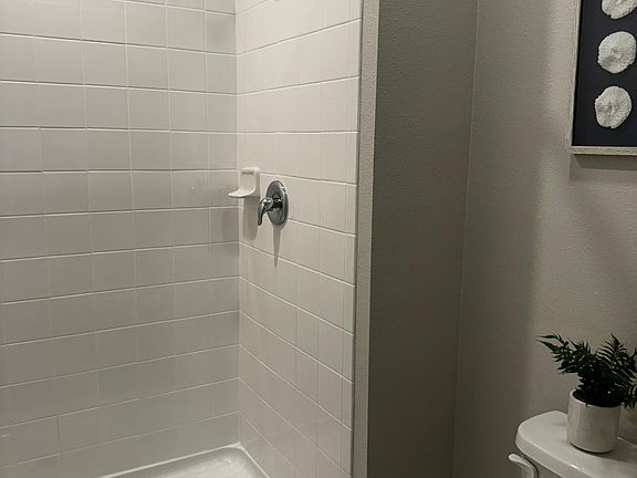 3rd image of 1317 Colt Creek Pl