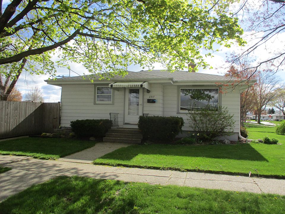 2nd image of 2317 19th Ave