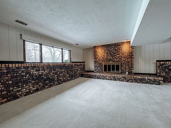 5th image of 23502 W Dupage Ct
