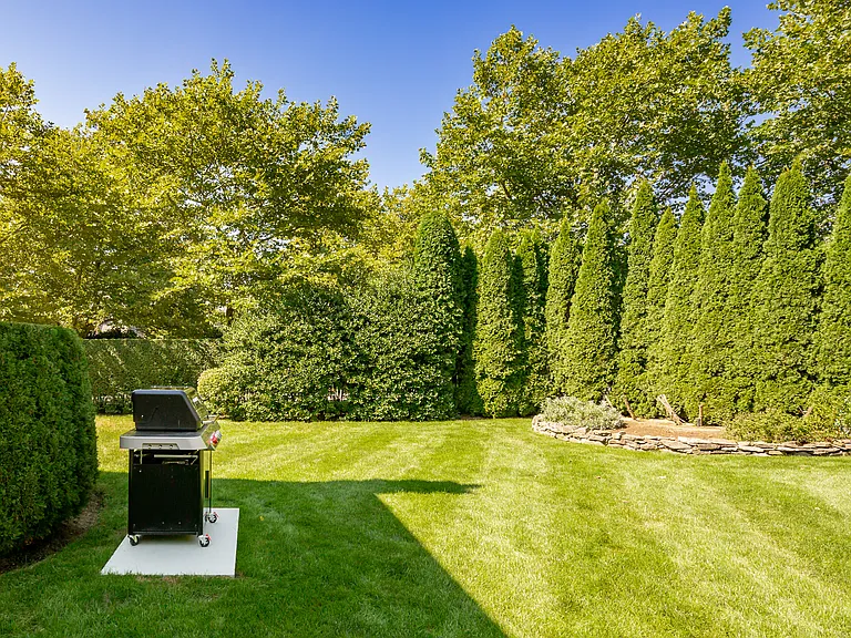 110 Fox Hollow Ln — Photo 5