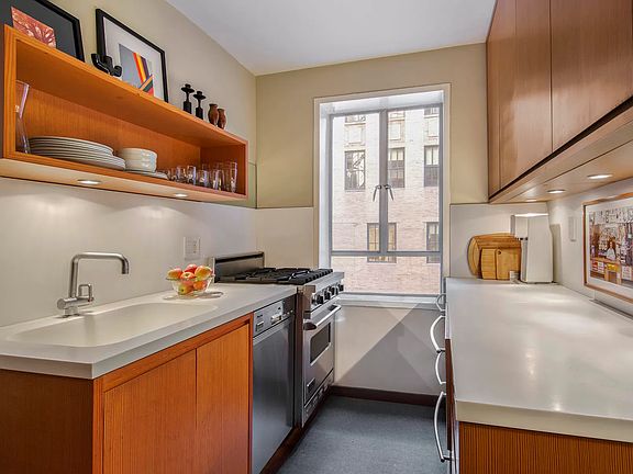 5th image of 15 W 12th St APT 5G