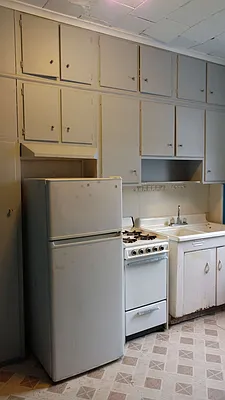 Rented by Roz Khan, LREB | media 4