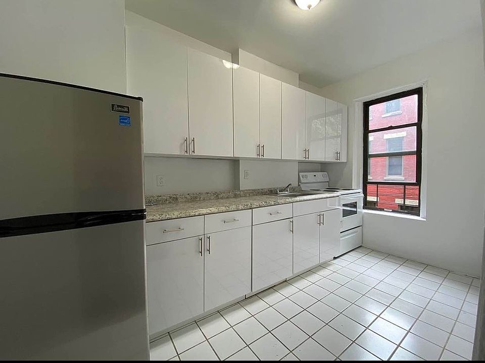 1st image of 454 W 148th St #1D