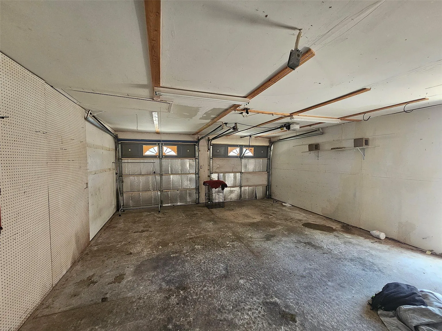 4 bed, 2.0 bath, 1304 sqft, $2,250 — Photo 4