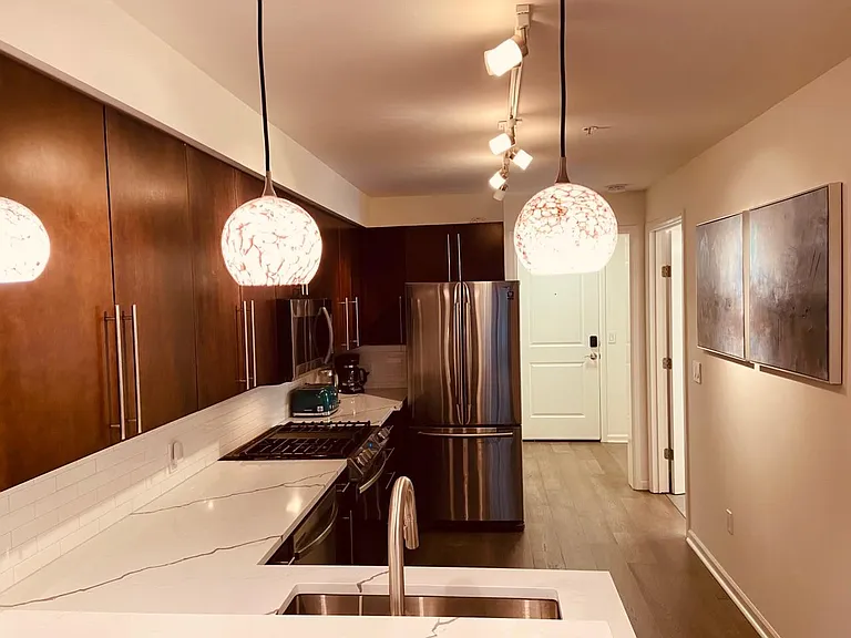 Living Large with Dream Chef's Kitchen!