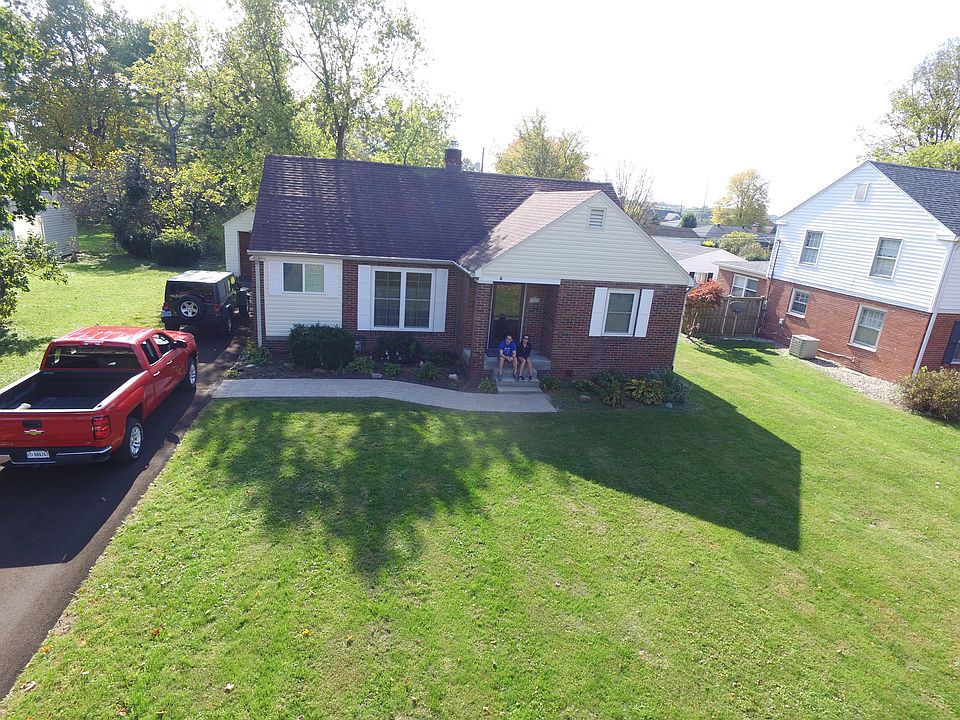 1st image of 1749 Southview Dr