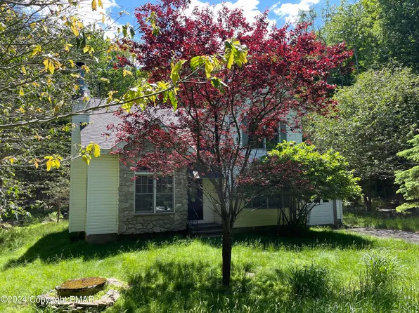 1063 Basswood Dr, Newfoundland, PA 18445