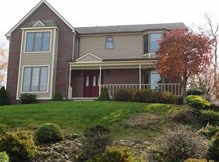 651 Vincent Dr, North Huntingdon, PA