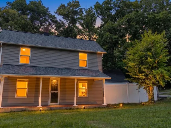 2706 Paper Mill Rd, Phoenix, MD 21131