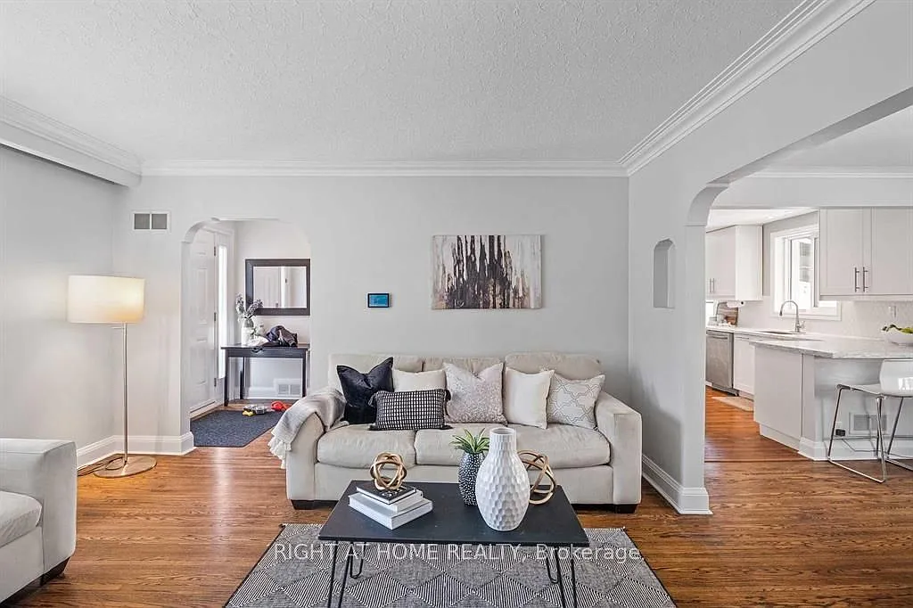 4 bed, $4,495 — Photo 4