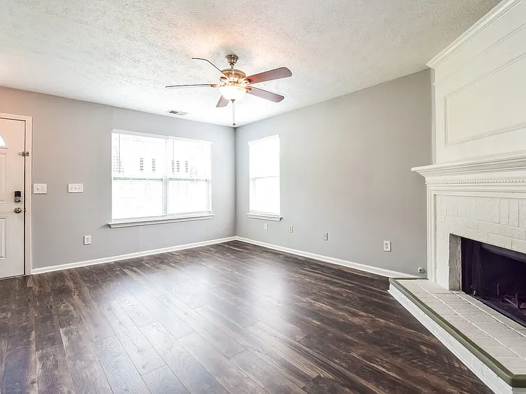 1078 Winterbrook Way — Photo 4