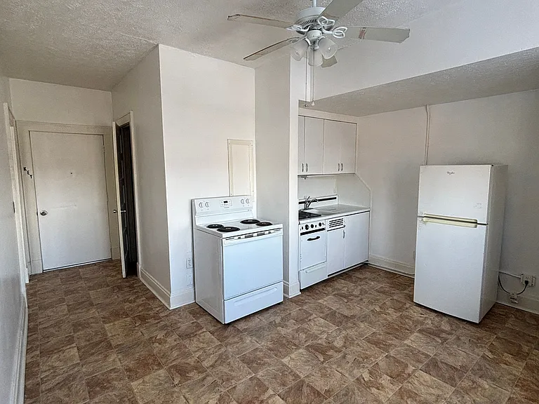 Entry /Dining/ Kitchen