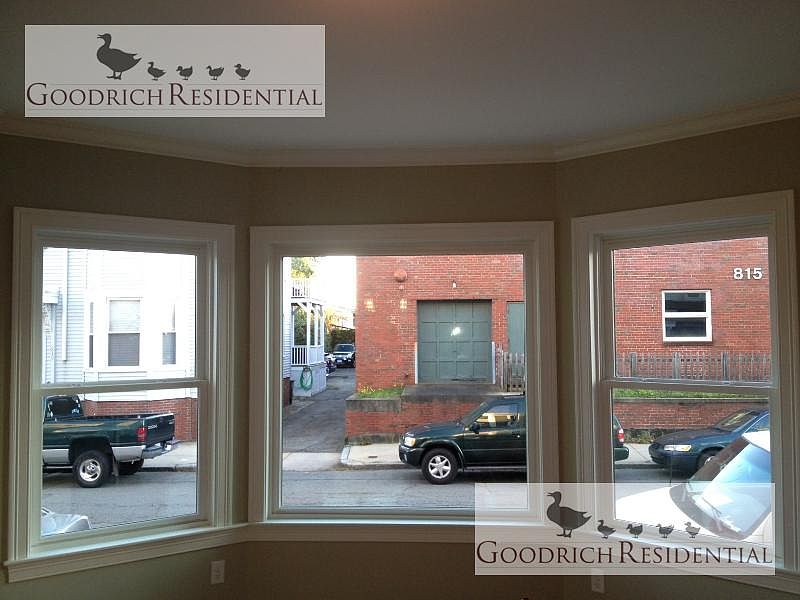 2nd image of 822 E 5th St #1