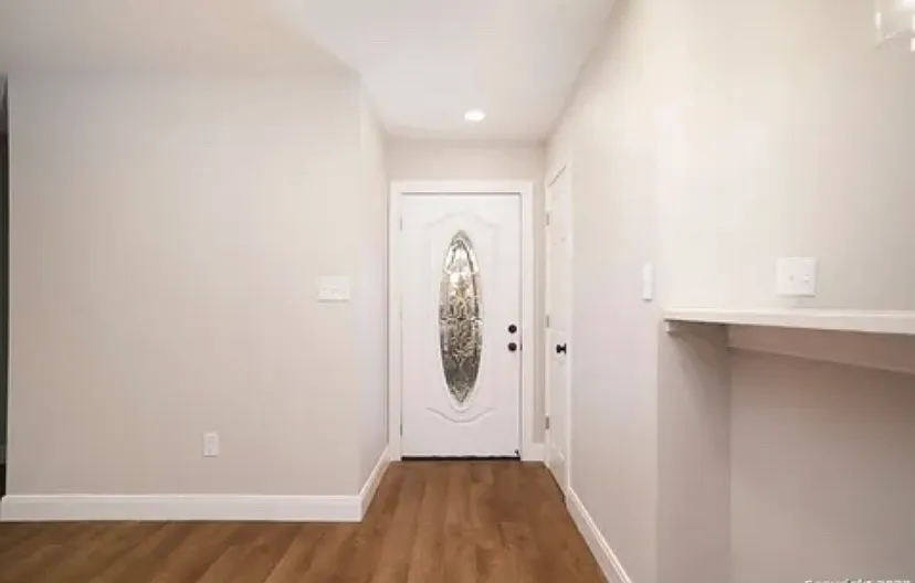 7347 Montgomery Dr — Photo 4