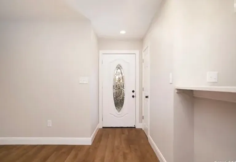7347 Montgomery Dr — Photo 2