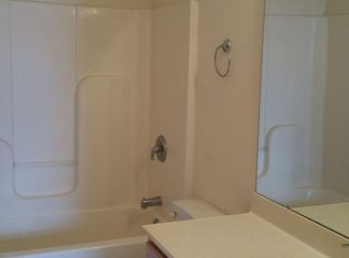 302 Winding Trl, Genoa, IL 60135