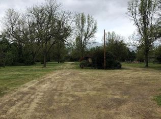 232 Talent Ave, Talent, OR 97540