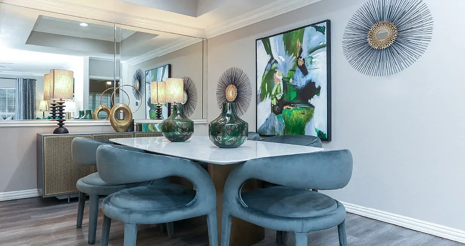 The Dorchester Apartments — Photo 4