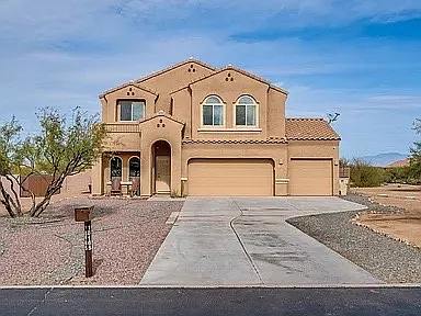 4 bed, 2.5 bath, 2622 sqft, $2,800 — Photo 1