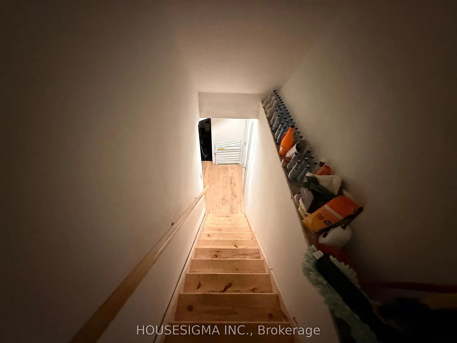 2 bed, $1,600 — Photo 4
