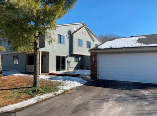 9215 73rd St S, Cottage Grove, MN 55016