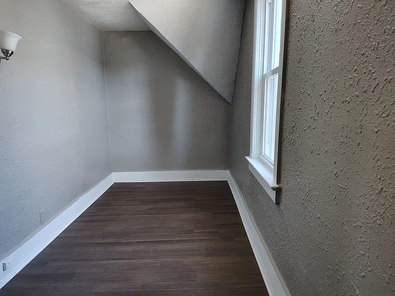 2840 N Vel R Phillips Ave — Photo 6