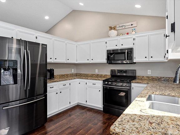 3rd image of 7269 Bancroft Way