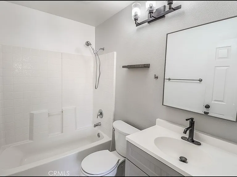 5 Chatham Ct — Photo 24