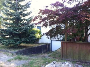 1029 NE 100th St, Seattle, WA 98125