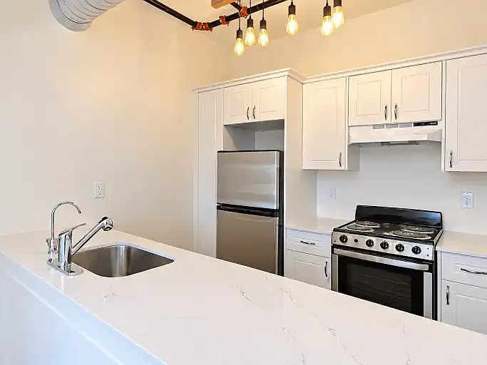 1 bed, 1.0 bath, 700 sqft, $1,950 — Photo 3