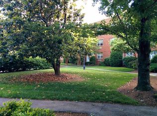 1630 W Abingdon Dr APT 101, Alexandria, VA 22314