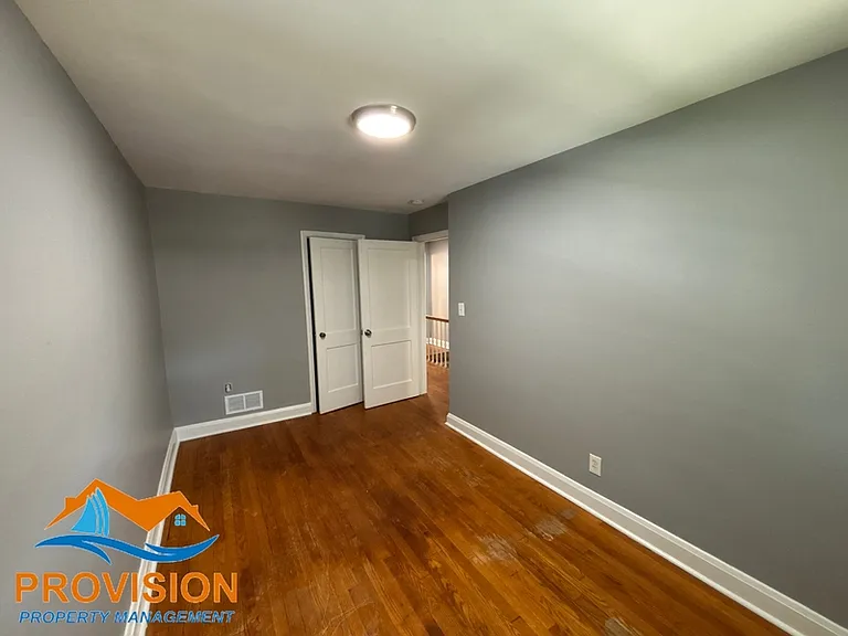 120 Kingston Rd — Photo 13