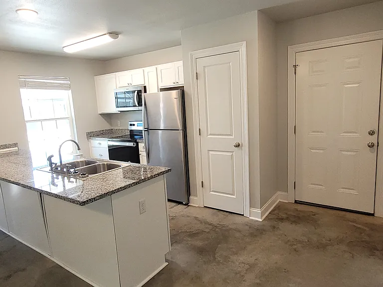 13535 Landon Ln #2 — Photo 5