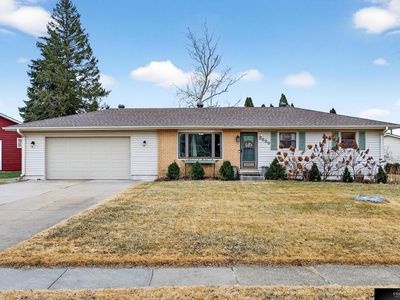 3829 N 93rd St, Omaha, NE, 68134