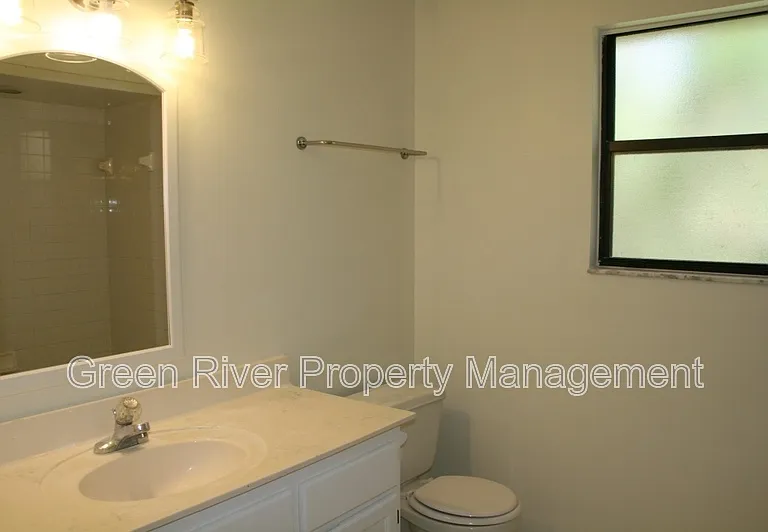 6106 Pine Ave — Photo 22