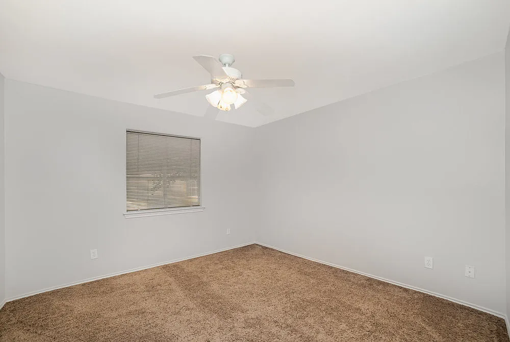 4 bed, 2536 sqft, $3,750 — Photo 3