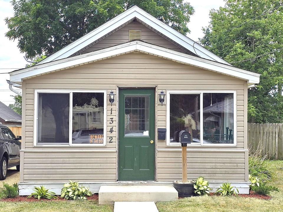 1st image of 1342 Kenwood Ave