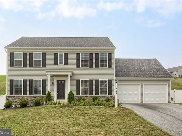 626 Rishel Dr, York, PA 17406
