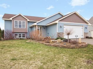 1254 Blue Jay Pl, New Richmond, WI 54017
