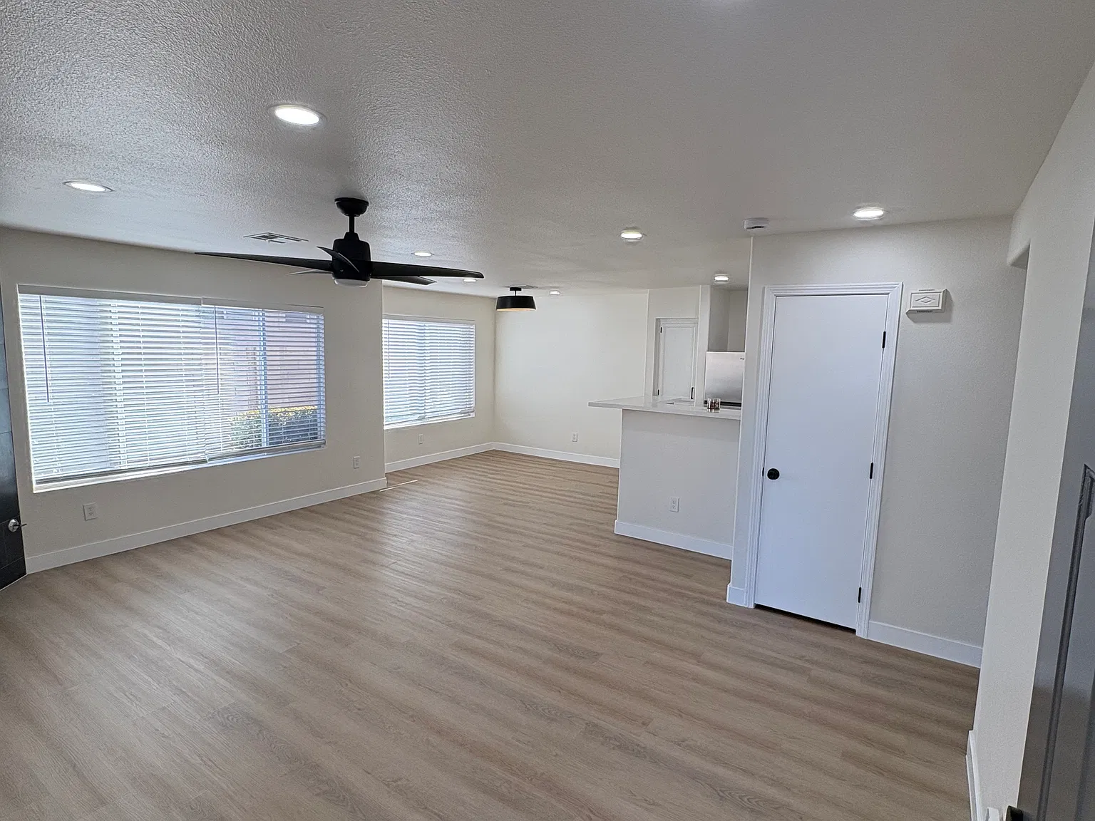 2 bed, 1016 sqft, $1,895 — Photo 1