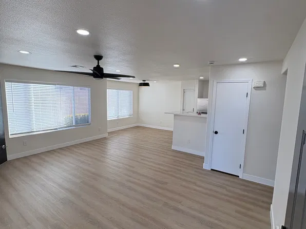 350 S Durango Dr Unit 115, Las Vegas, NV 89145