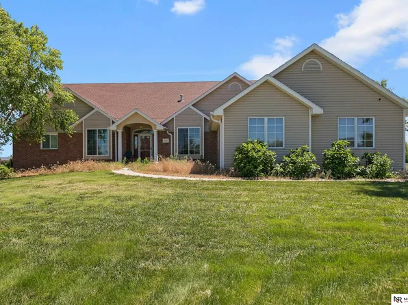 3747 W Burgess Ln, Lincoln, NE 68523
