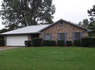 131 Twin Oaks Dr, Madison, MS 39110