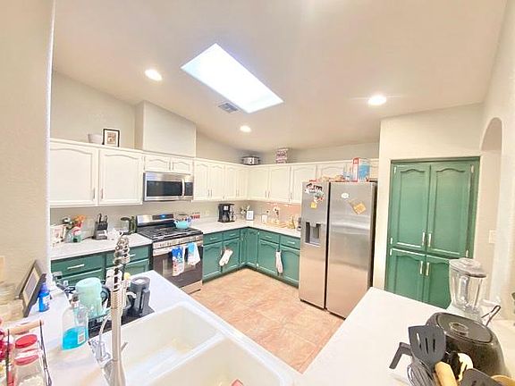 5th image of 10524 E 38th Ln