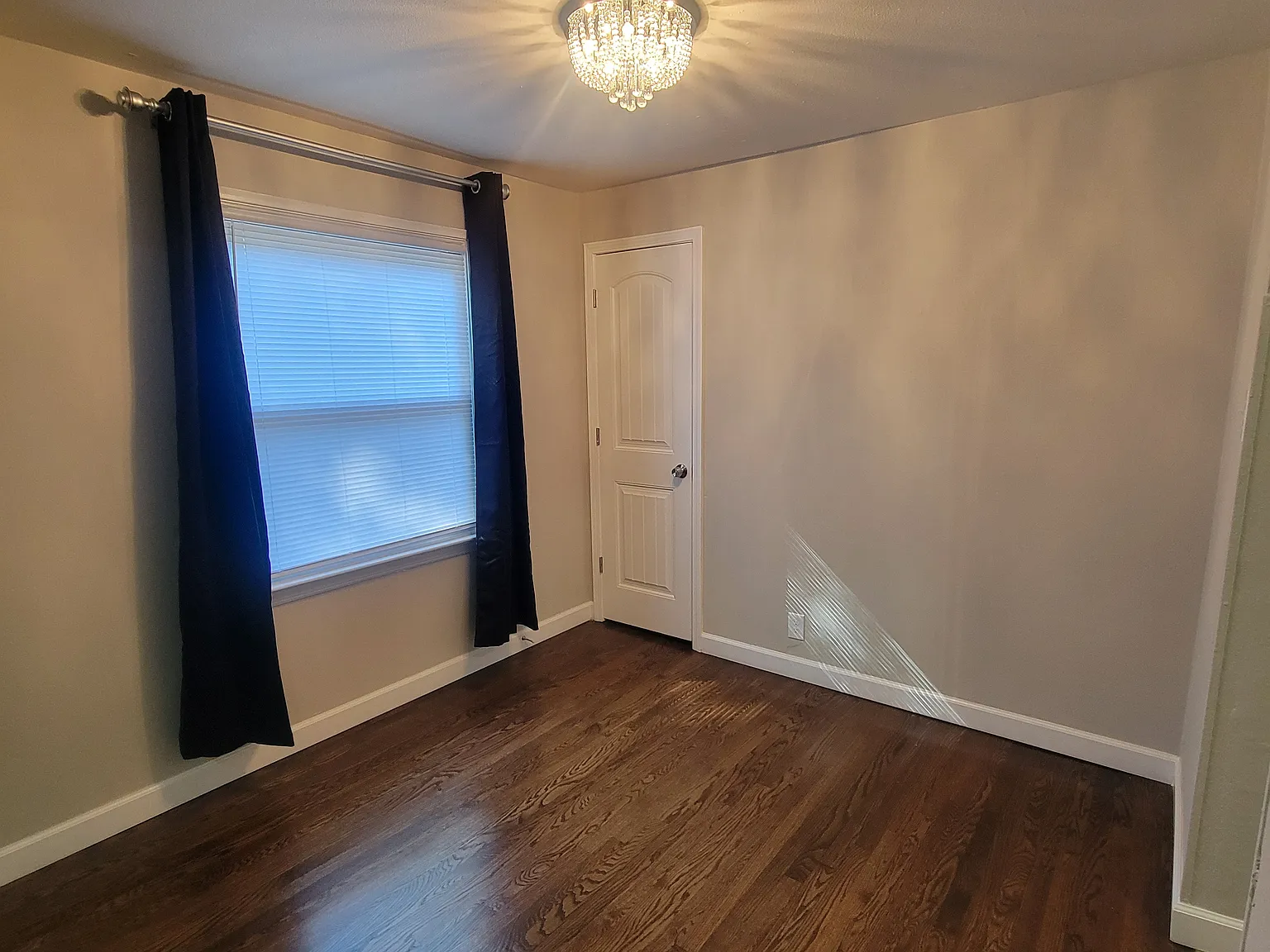 2 bed, 792 sqft, $1,505 — Photo 2
