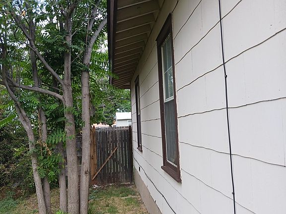 4th image of 1916 Brazos St APT B