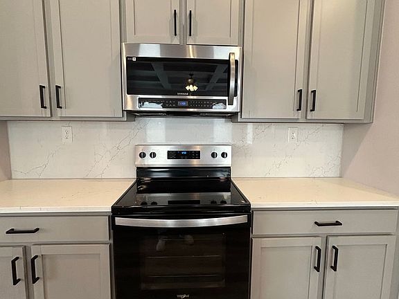 5th image of 2525 Bobwhite Dr