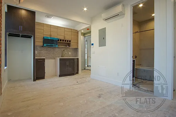 Rented by Lofts and Flats LLC | media 29