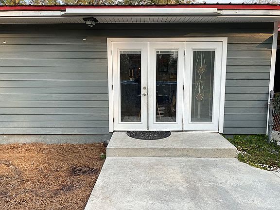 2nd image of 140 Sam Smith Cir