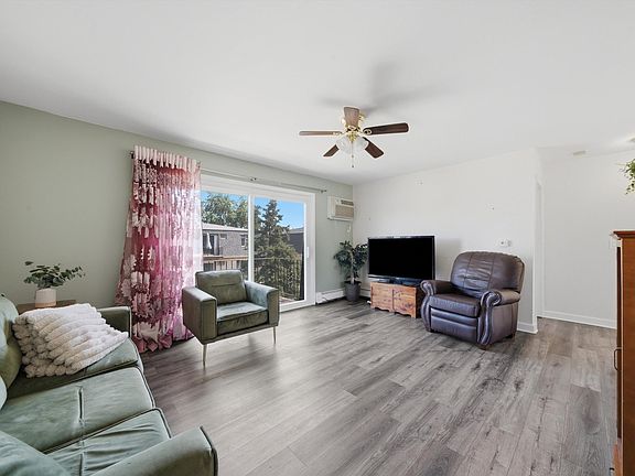 4th image of 1311 N Baldwin Ct Unit 3A
